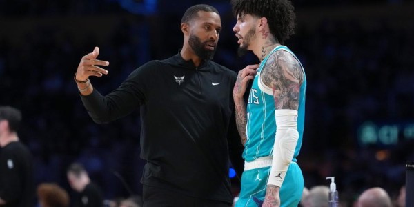 爱游戏体育登录入口-狂胜27分，近18战15胜NBA唯一！3点证明超级鱼腩蜕变成黑马非偶然
